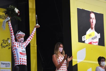 　ツール・ド・フランス第２０ステージを制し、総合首位に立ったタデイ・ポガチャル＝１９日、ラプランシュデベルフィーユ（ゲッティ＝共同）