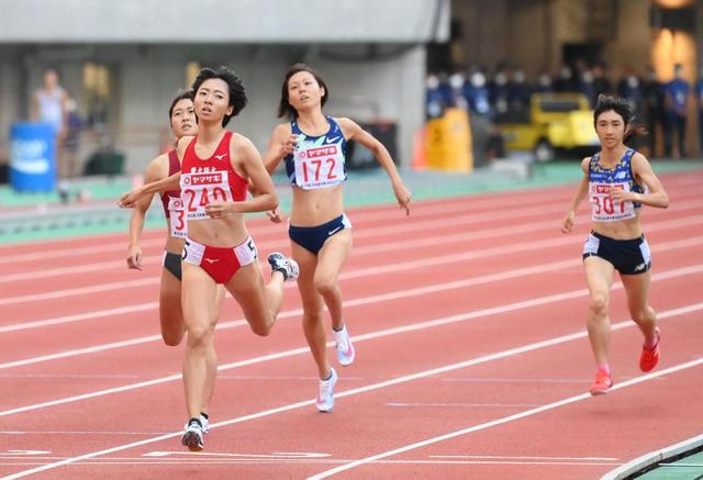 川田朱夏が田中に競り勝ち初優勝「８００メートルでは負けられないと思っていた」