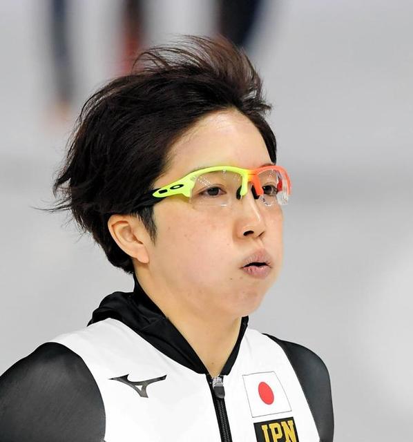小平奈緒が“リンゴ”ユニホーム「元気づけたい一心」で女子５００メートル６連覇