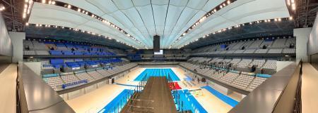 　東京五輪・パラリンピックの水泳会場として東京都が新設した東京アクアティクスセンター＝２４日午前、東京都江東区