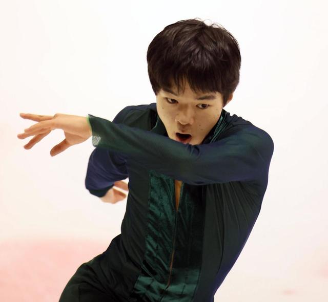 4度転倒の鍵山優真 父の言葉に「涙が出てきちゃって…」東日本選手権で2位