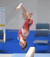 平均台　華麗な演技を見せる寺本明日香＝東京・国立代々木競技場（撮影・堀内翔）