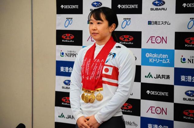 自転車世界女王・梶原悠未が“完全優勝”　６個の金メダルに「首が痛くなってきた」