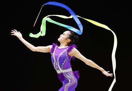 　女子個人総合で３連覇を果たした喜田純鈴のリボン＝高崎アリーナ