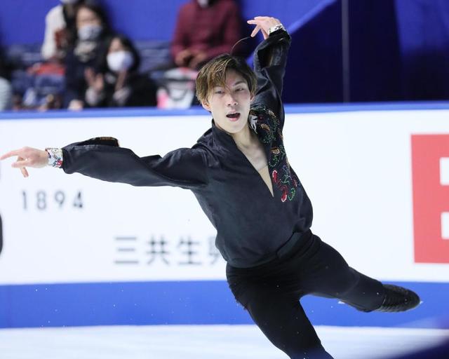 田中刑事はジャンプ乱れ４位発進「もっと弾けたい」