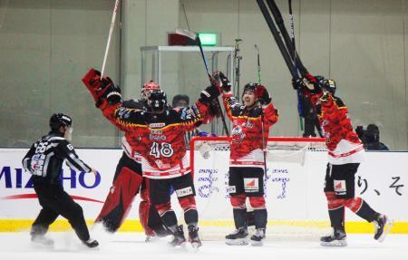 ひがし北海道が優勝全日本アイスホッケー