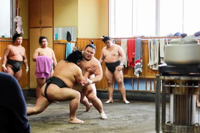 朝乃山　カド番の初場所へ「相撲の感覚、動作を戻したい」