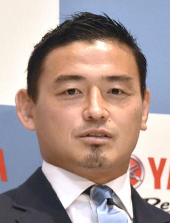 　記者会見するラグビー日本代表で活躍し、来シーズン限りでトップリーグの現役を引退する五郎丸歩
