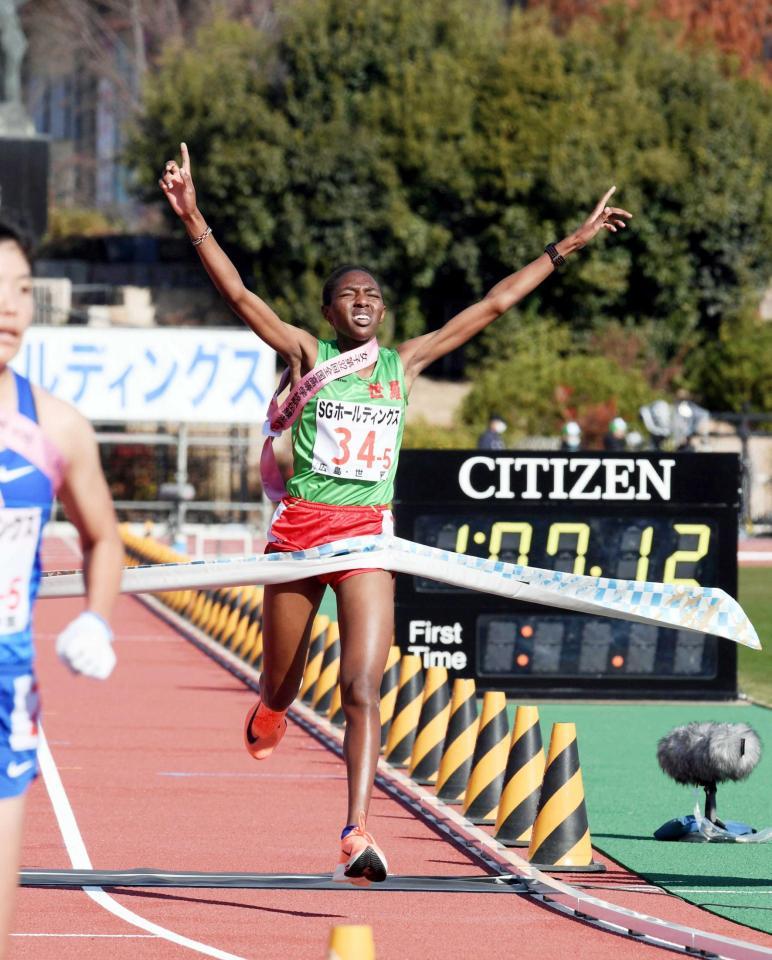 世羅 ムッソーニ驚異の７人抜き アベックｖ 女子２度目優勝導く スポーツ デイリースポーツ Online