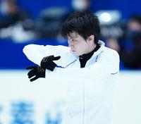 公式練習に臨む羽生結弦（代表撮影）