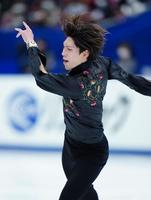 　男子ＳＰ、演技をする田中刑事（代表撮影）