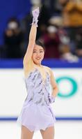 女子フリーを終えガッツポーズする紀平梨花（代表撮影）