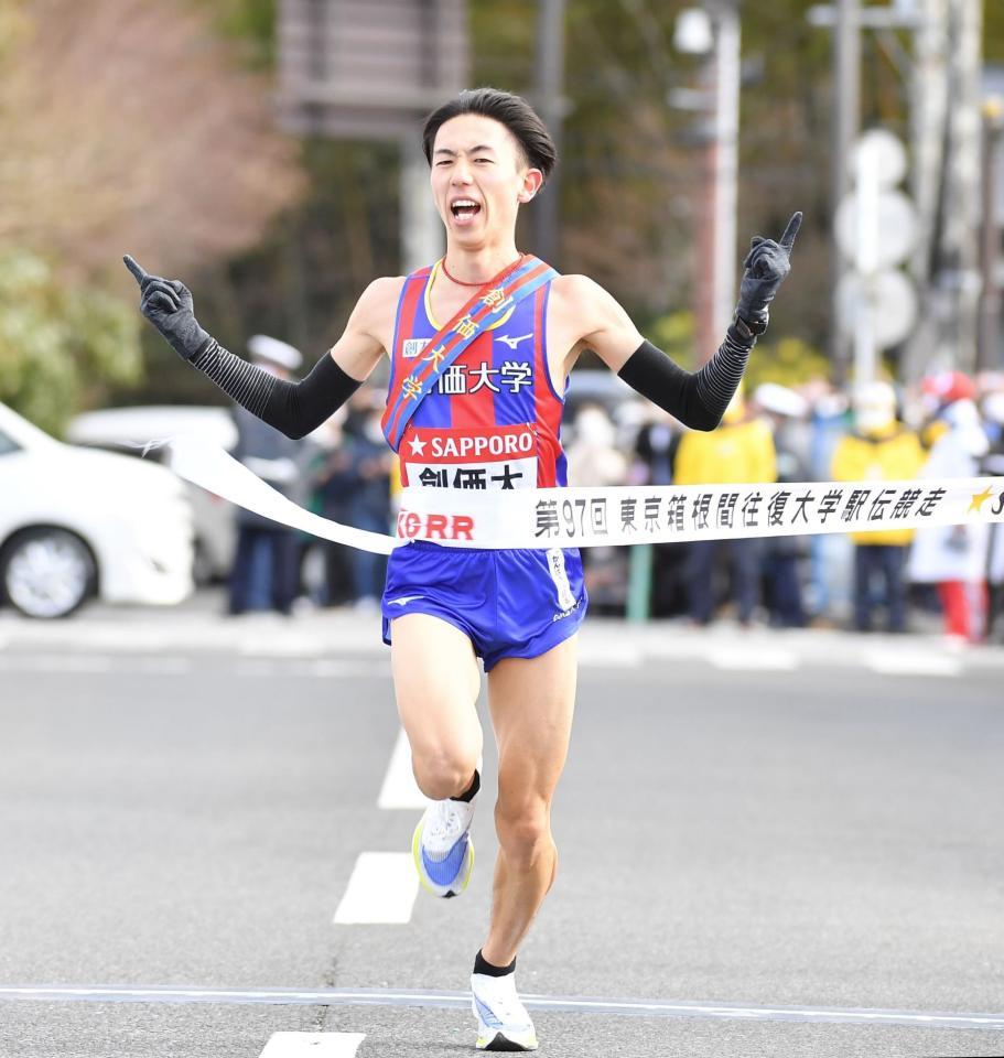 創価大が出場４回目で初の往路優勝 総合連覇狙う青学大は１２位 スポーツ デイリースポーツ Online
