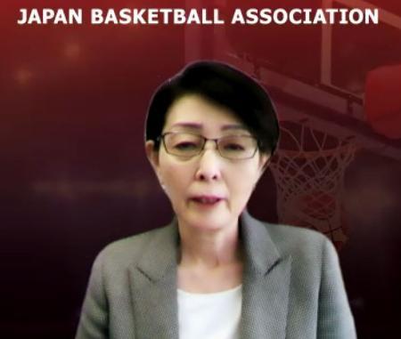 　オンラインで取材に応じる日本バスケットボール協会の三屋裕子会長＝５日