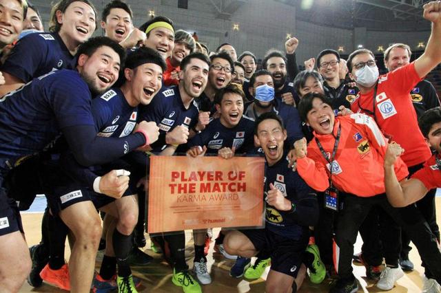 ハンド男子が日本２４年ぶり１次リーグ突破　屈辱２４チーム中最下位から２年