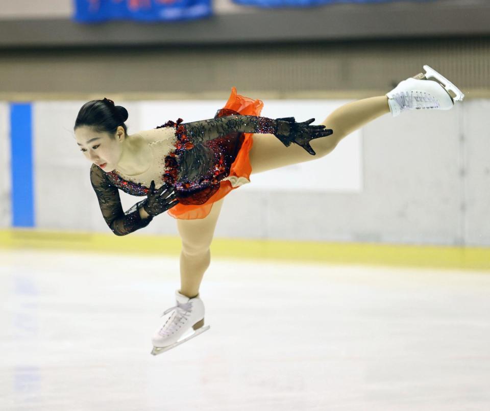 成年女子フリーで演技する樋口新葉＝名古屋市ガイシプラザ（代表撮影）