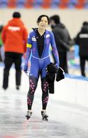 女子１５００メートルを国内最高記録で制して笑顔の高木美帆（代表撮影）