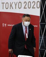 東京五輪・パラリンピック組織委の理事会に臨む山下泰裕理事＝東京都中央区（代表撮影）