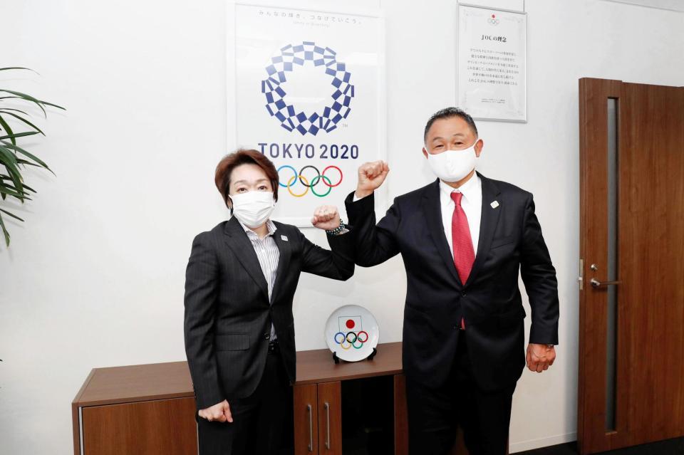 面会したＪＯＣ山下泰裕会長（右）と、組織委・橋本聖子新会長（写真提供：ＪＯＣ）