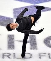 公式練習で調整するネーサン・チェン＝23日、ストックホルム（ＡＰ＝共同）