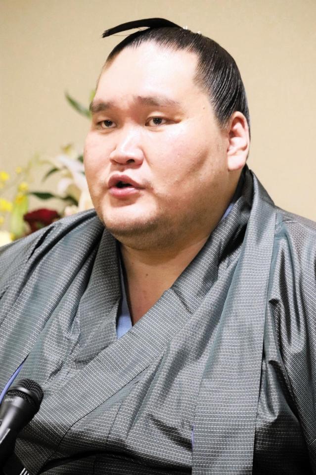 　優勝一夜明けのリモート会見を行う照ノ富士（日本相撲協会提供）