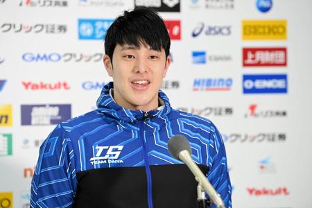 オンライン会見に臨む瀬戸大也（日本水泳連盟提供）