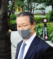 全空連の選手強化委員長を解任され、理事会後に取材に応じる香川政夫氏