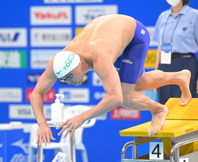 ５０メートル自由形は塩浦慎理が全体１位で午後の準決勝へ　中村克は全体６位