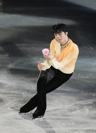エキシビションで演技する羽生結弦（代表撮影）