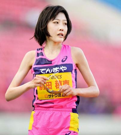 女子１万メートルで４位だった前田穂南＝神戸ユニバー記念競技場