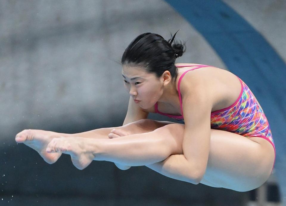 　女子板飛び込み決勝４本目　榎本遼香の演技（撮影・堀内翔）