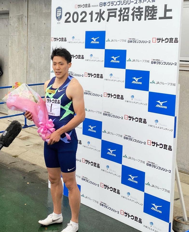 強風の中、１０秒７１で優勝した山県亮太＝ケーズデンキスタジアム水戸