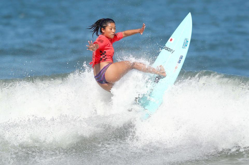 前田マヒナ（ゲッティ＝共同）