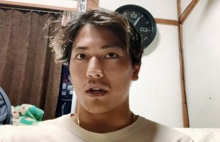 　サーフィンのワールドゲームズを前に、リモート取材に応じる村上舜＝１２日