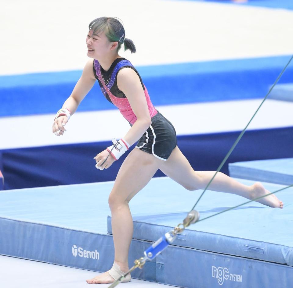 平岩優奈は緑髪で登場 全日本ピンク ｎｈｋ杯オレンジからまた変身 スポーツ デイリースポーツ Online