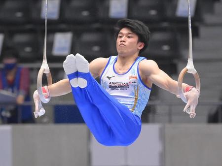 　谷川航のつり輪の演技（撮影・堀内翔）