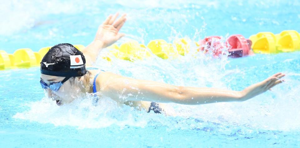 　１００メートルバタフライ決勝で力泳する池江璃花子（撮影・高石航平）
