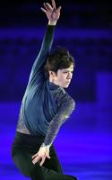 　華麗な演技を見せる宇野昌磨（撮影・佐藤厚）
