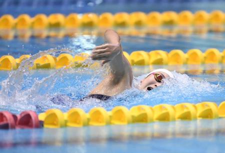 　２００メートル自由形で力泳する日本大・池江璃花子（撮影・開出牧）