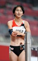 女子４００メートル（上肢障害Ｔ47）で５位の辻沙絵＝国立競技場