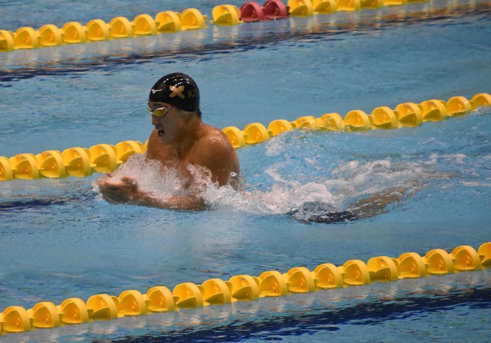 　２００メートル平泳ぎに出場した佐藤翔馬
