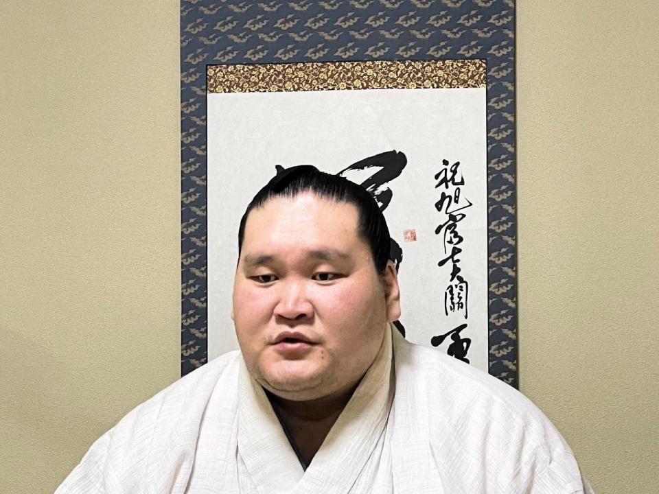 オンライン会見をする新横綱照ノ富士（日本相撲協会提供）