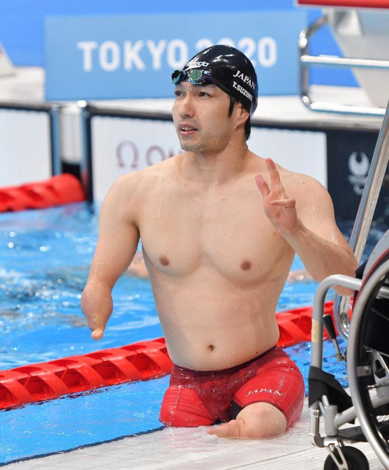 　競泳男子２００メートル自由形（運動機能障害Ｓ４）で銀メダルを獲得した鈴木孝幸（撮影・伊藤笙子）