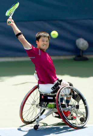 　車いすの部男子シングルス準決勝で勝利した国枝慎吾＝ニューヨーク（共同）