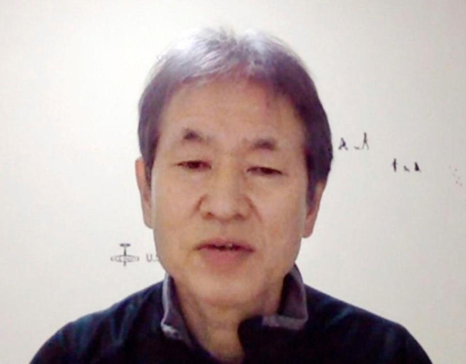 　卓球日本代表女子の新監督に就任し、オンラインで取材に応じる渡辺武弘氏＝１１日