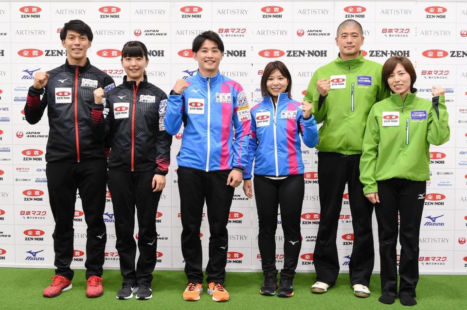 日本代表決定戦へ意気込む（左から）谷田康真、松村千秋、松村雄太、吉田夕梨花、竹田直将、竹田智子（Ｃ）ＪＣＡ　ＩＤＥ