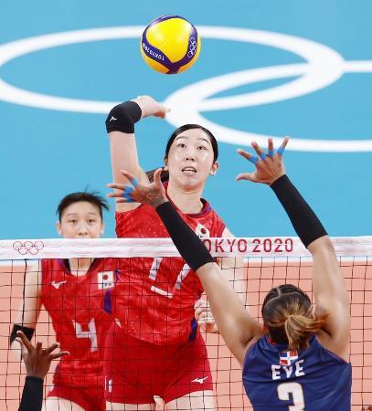 　東京五輪のドミニカ共和国戦に出場した荒木絵里香＝８月２日、有明アリーナ