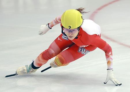 　女子５００メートルで優勝した菊池純礼＝帝産アイススケートトレーニングセンター（代表撮影）