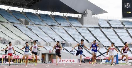 　ヤンマースタジアム長居で行われた今年の陸上日本選手権。写真は男子２００メートル決勝＝６月２７日