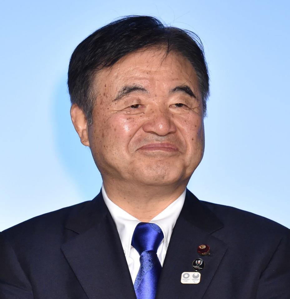 　遠藤利明氏